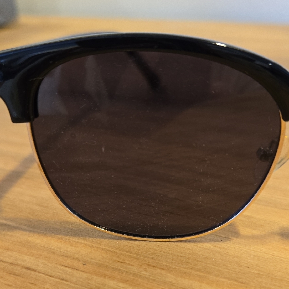 Express Black and Gold Sunglasses - Picture 2 of 5